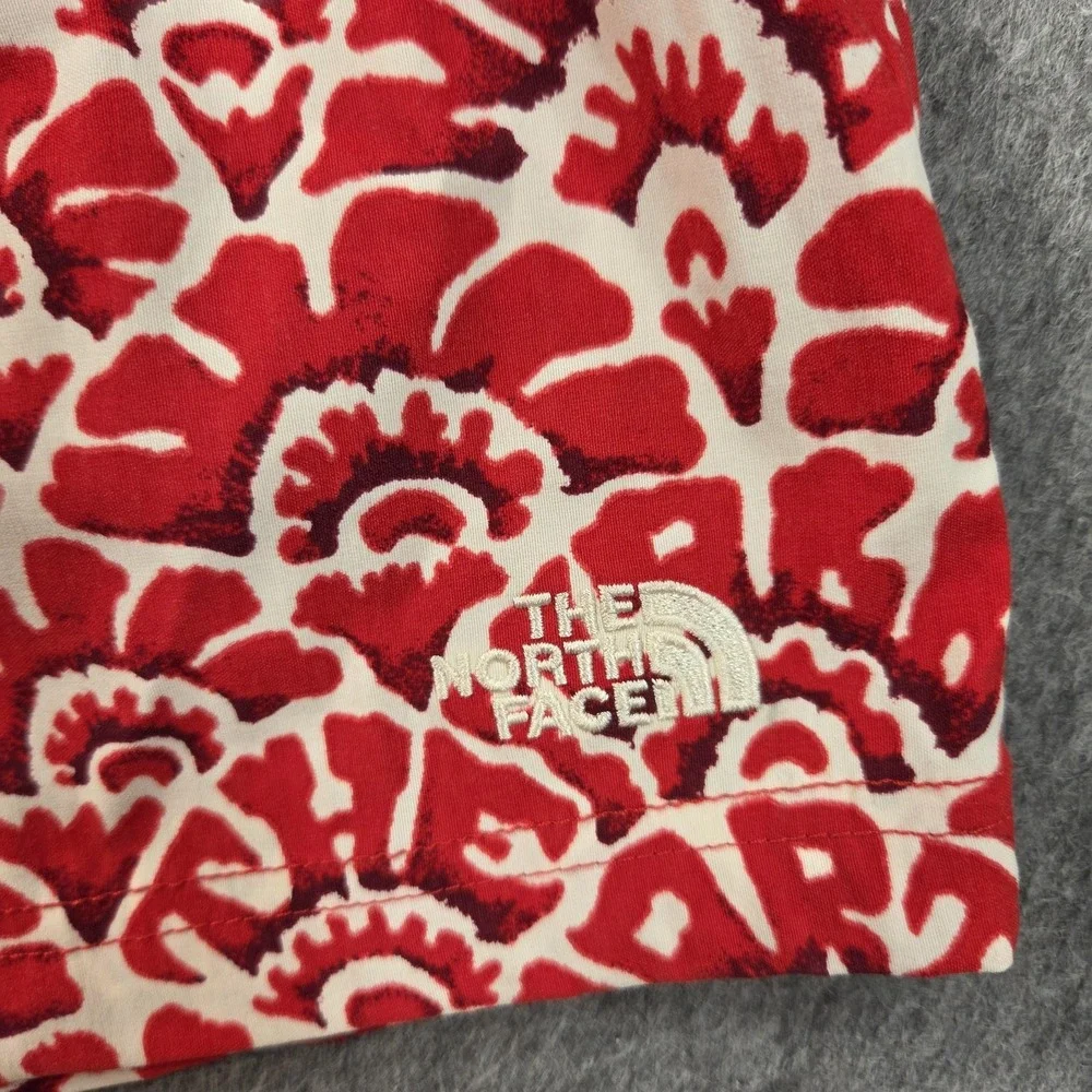 The North Face Shorts Mens XL Red Floral Print 5 Inseam Elastic Waist Stretch